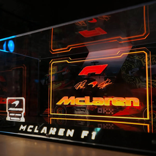 Acryl-Vitrine für LEGO® McLaren Mastercard F1® Team Lando Norris’ Helm Und Oscar Piastri Helm 43023/43017