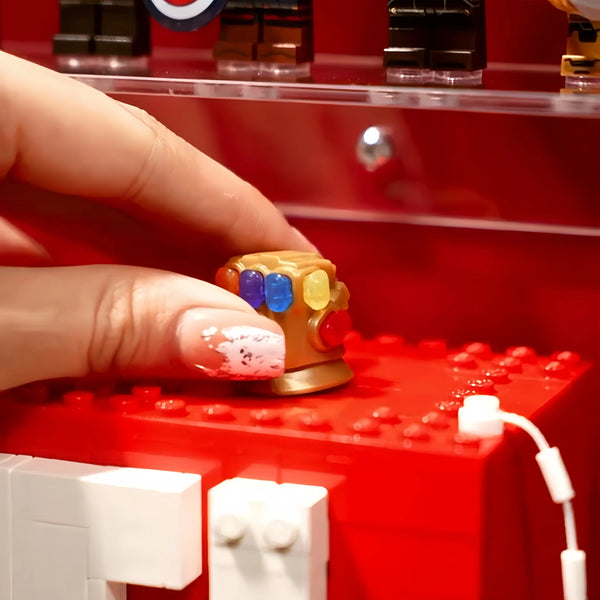 Wandvitrine für 124 LEGO® Marvel Minifiguren